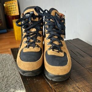 Vasque Tan and Black Hiking Boots